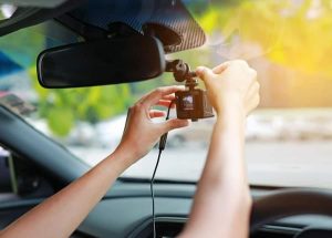 Camera hành trình là gì? Có nên lắp camera hành trình cho ô tô xe máy không?