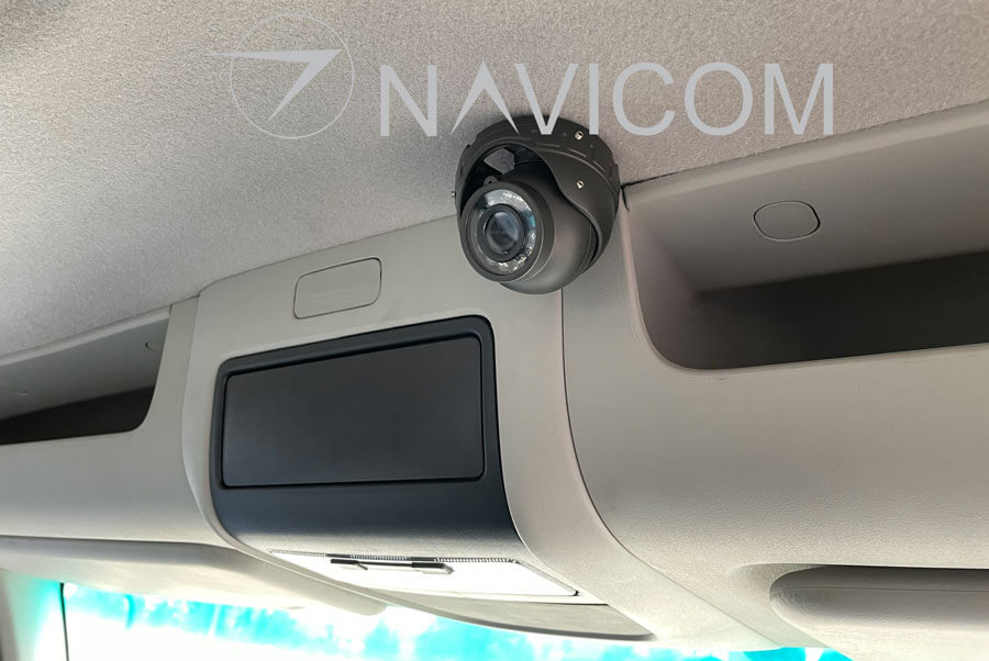 Hình ảnh lắp camera navicom I20 trên xe ô tô